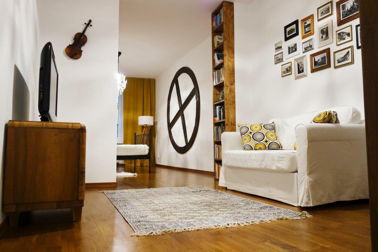 Apartament Skorpion Centrum Sanok Extérieur photo